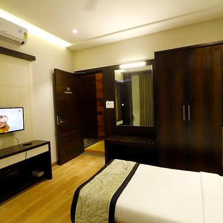 Hotel The Royal Inn Baramati Exterior photo